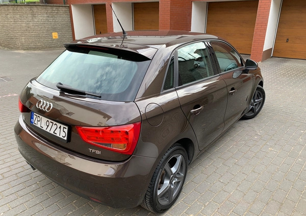 Audi A1 cena 43900 przebieg: 88000, rok produkcji 2012 z Szczecin małe 326